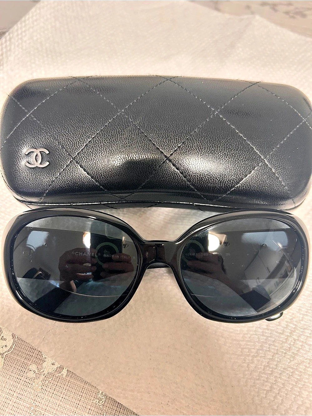 Chanel Camellia Flower Sunglasses 5113-ASunglasses Black & White